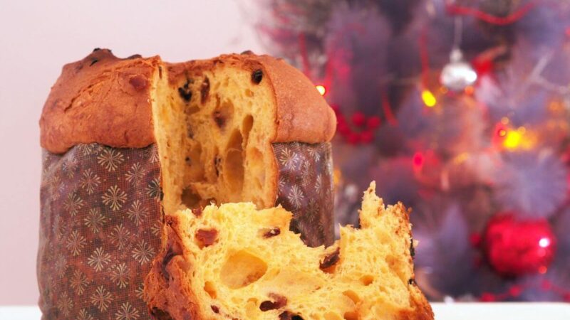 Kalėdinis pyragas su džiovintais vaisiais: paprastas receptas be sviesto, kiaušinių ir cukraus