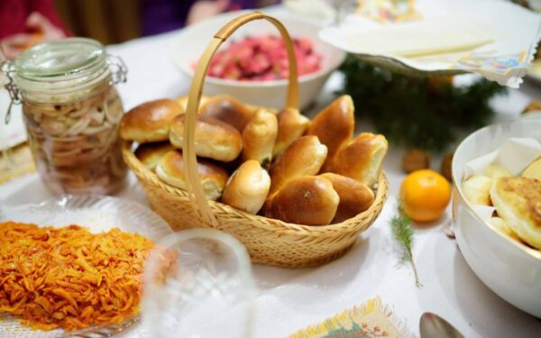 Kokie patiekalai neturėtų būti ant jūsų stalo per Kūčias?