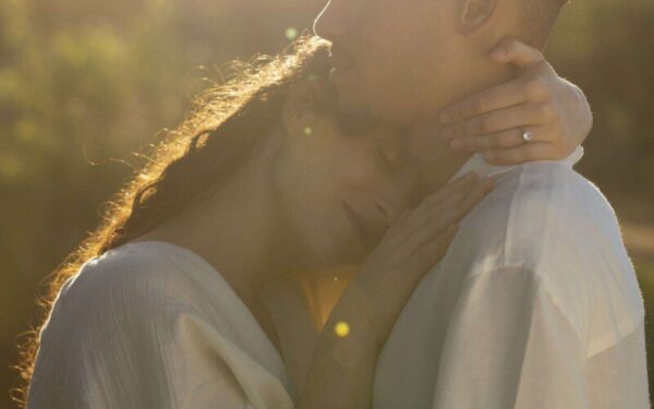 Savaitinis astronominis atitikmuo (2024-50 savaitė): Ar bendravimas ir kantrybė gali iššūkius paversti triumfu?