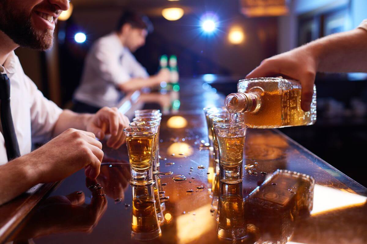 Padirbto alkoholio vartojimo pasekmės