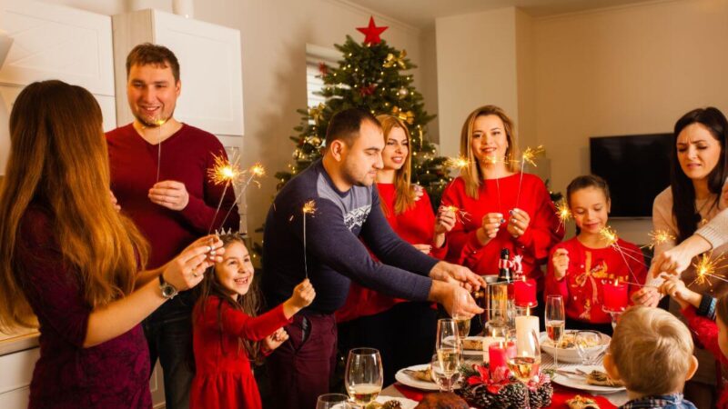 Šventės be streso: kaip pasirūpinti savimi ir puoselėti prasmingus santykius