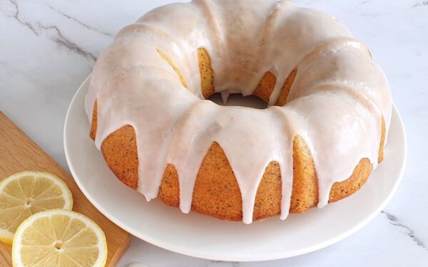 Šventinis aguonų pyragas su ananasais – tobulas desertas