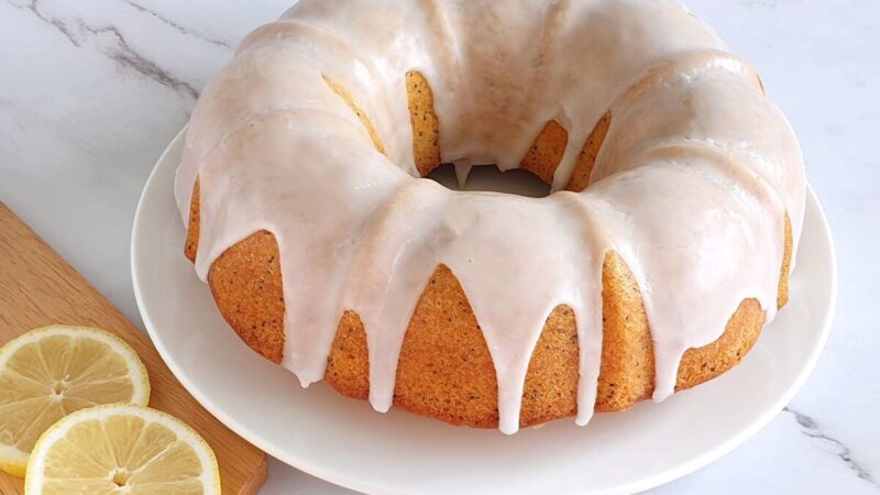 Šventinis aguonų pyragas su ananasais – tobulas desertas