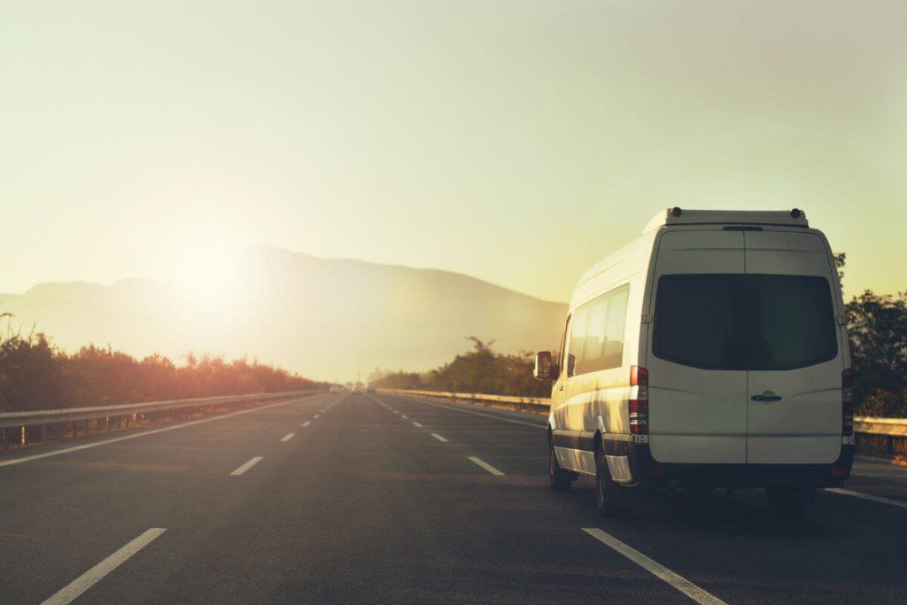 Mikroautobusas su liftu