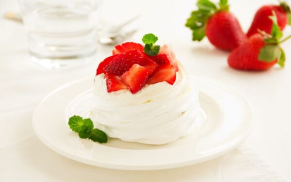 Braškių morengai – receptas Valentino dienai