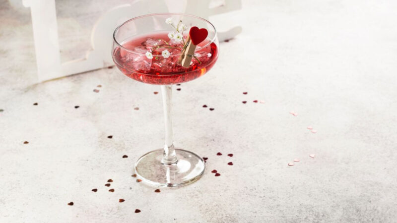 Valentino dienos kokteilis – romantikai namuose