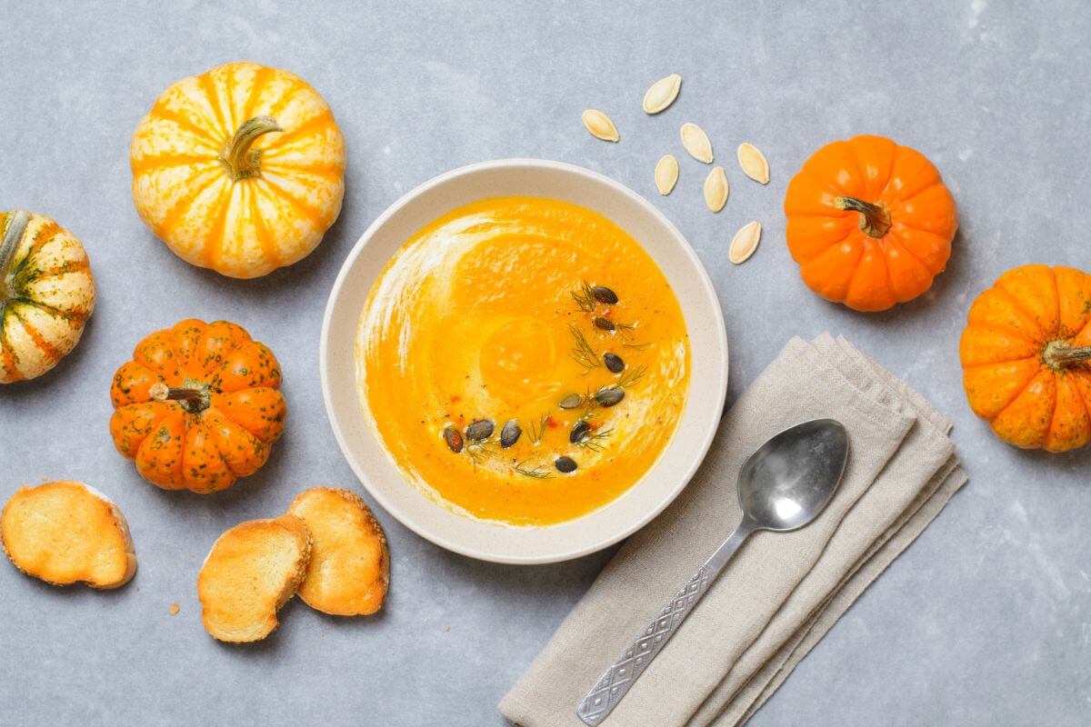 Dietinė kreminė moliūgų sriuba: skanus ir lengvas pasirinkimas pietums