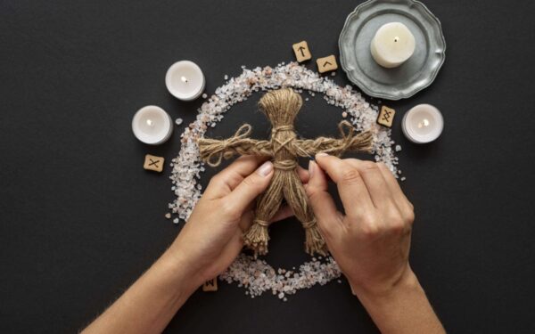 Pirmadienio garso horoskopas (Sausio 27 d.): Keletas zodiako ženklų atras paslėptas augimo ir meilės galimybes!