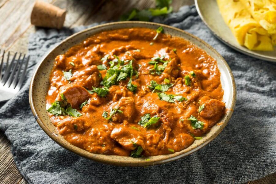 Vištienos Tikka Masala – klasikinis patiekalas su šiuolaikiniu poskoniu