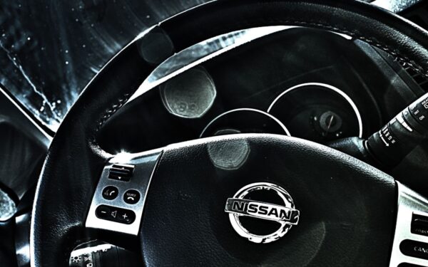 Daugiamilijardinis „Honda“ ir „Nissan“ susijungimo sandoris žlugo