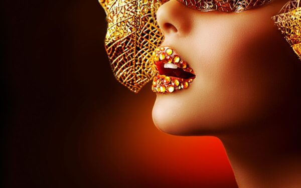 Kaip savo įvaizdyje derinti auksinę spalvą? Apranga, makiažas ir kitos detalės