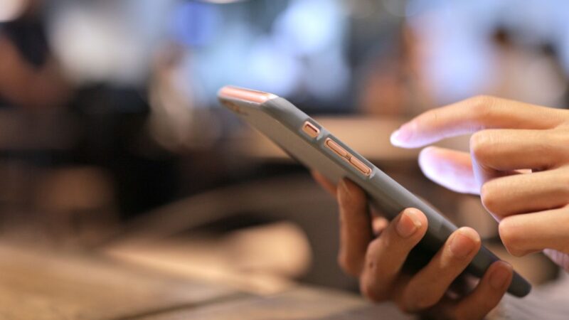 Kas nutiks, jei nepasikeisite numerių iš 8 į +370 arba 0 iki kovo 1? Atsako ekspertai