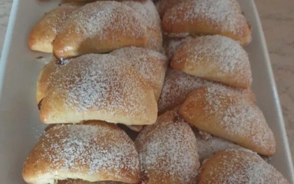 Sausainiai „Grietiniečiai” su varške ir razinomis