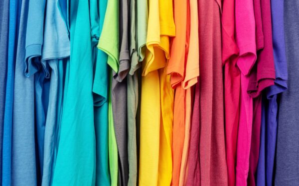 2025-ųjų metų drabužių spalvos. Kokios džiugins ištisus metus?