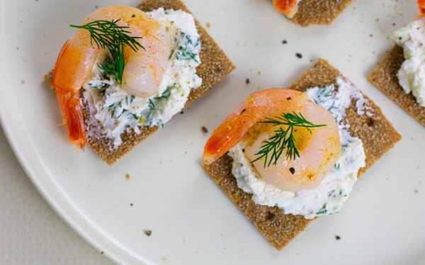 Valentino patiekalai: 14 receptų nuo užkandžio iki deserto