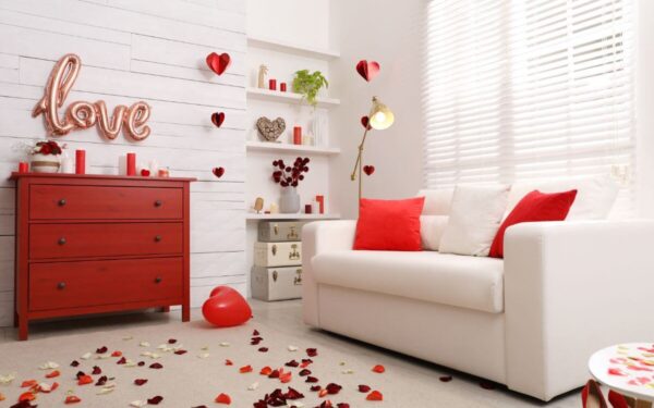 Kaip dekoruoti namus Valentino dienos proga: nustebinkite vieni kitus