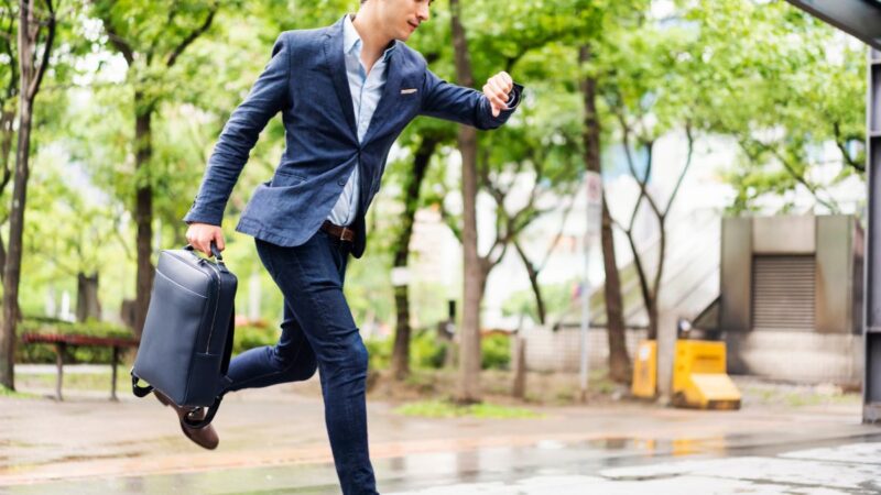 4 Zodiako ženklai, kurie amžinai visur vėluoja