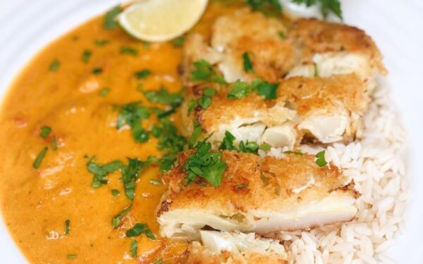 Veganiškas moliūgo karis su kalafioro kepsniais