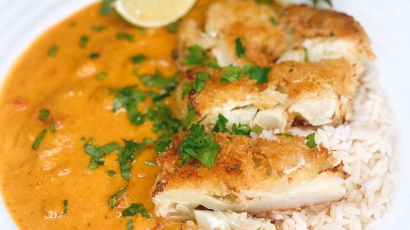 Veganiškas moliūgo karis su kalafioro kepsniais