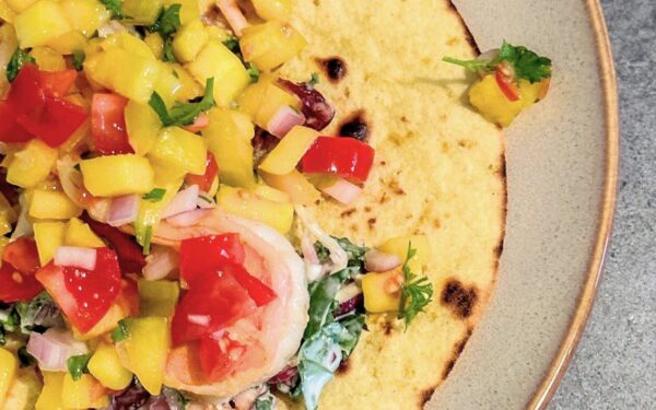 Greiti takai su krevetėmis ir mangų salsa draugų vakarėliui