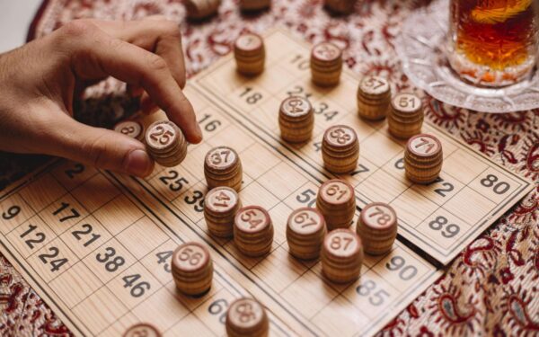 Trečiadienio Laimingi Skaičiai (Vasario 5 d.): Sužinokite, kuriems Zodiako ženklams šiandien sektis su magiškais skaičiais!