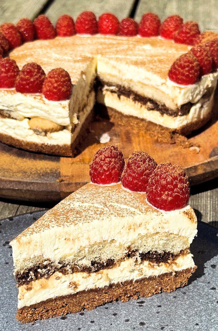 Nekeptas Tiramisu tortas su sūrio kremu