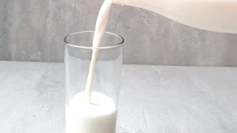 Naminis migdolų pienas per kelias minutes