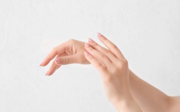 Rankos ir jų priežiūra žiemą: kaip turėti švelnią odą?