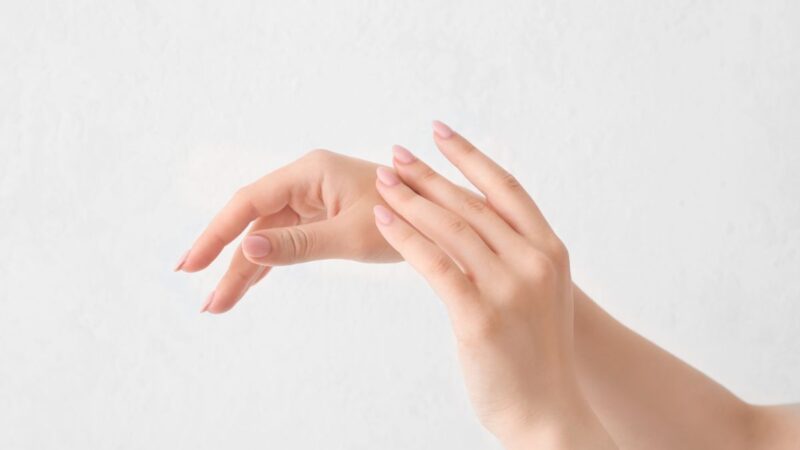 Rankos ir jų priežiūra žiemą: kaip turėti švelnią odą?