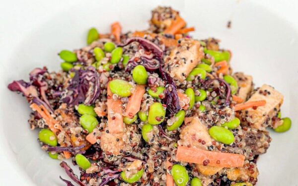 Kopūstų salotos su bolivine balanda – vitaminų bomba