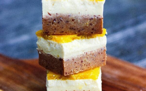 Veganiškas „sūrio” pyragas su mangais