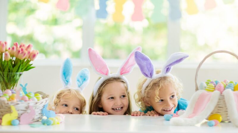 Natūralūs būdai marginti kiaušinius Velykoms