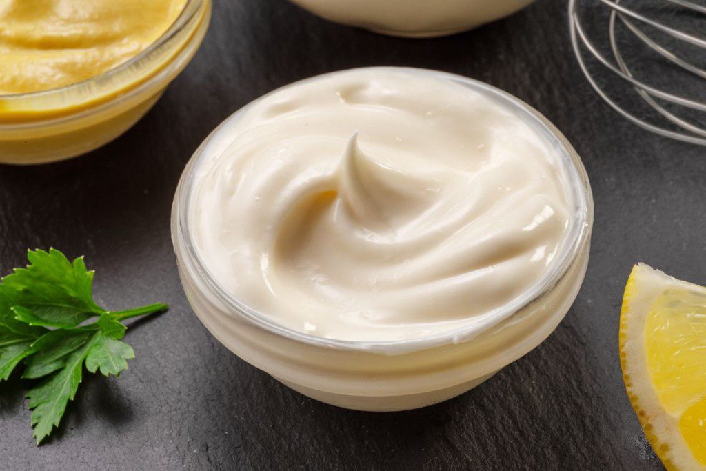 Veganiskas-sviestas-ar-tai-tikrai-sveikesne-alternatyva-uz-tradicini-veganiskas-majonezas - Laikas.lt Veganiškas sviestas - ar tikrai sveikesnė alternatyva už tradicinį. Veganiškas majonezas