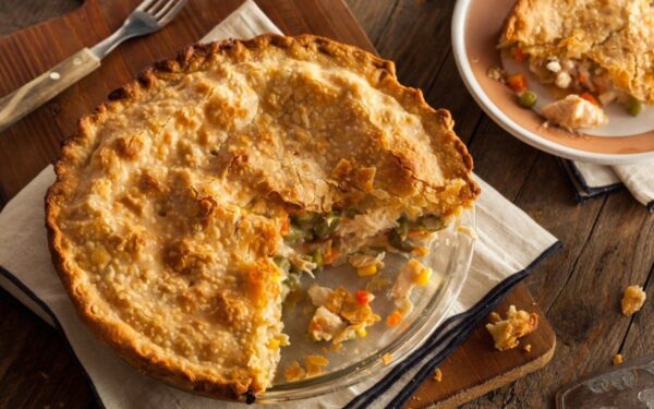 Vištienos ir šoninės pyragas