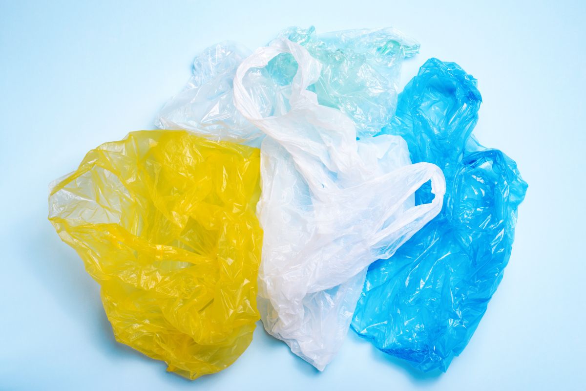 Ar saugu pakartotinai naudoti plastikinius maišelius? Ekspertų patarimai