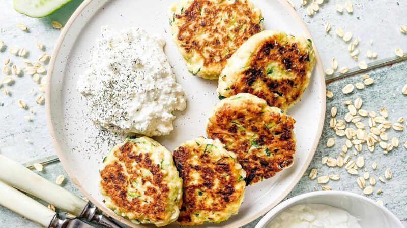 Minkšti varškėčiai su cukinija