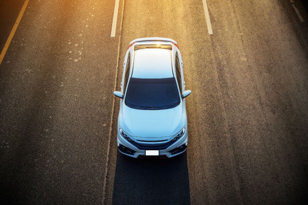 10 daiktų, kuriuos visada verta turėti savo automobilyje