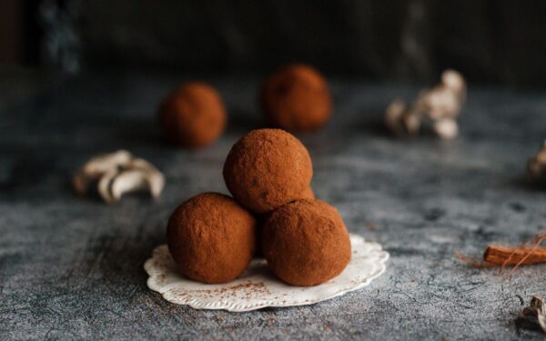 4 ingredientų šokoladiniai triufeliai