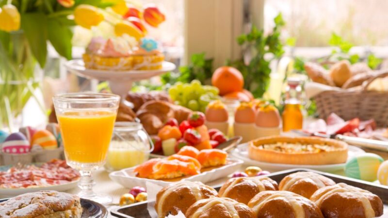 5 patarimai, kaip mėgautis Velykų stalu be žalos sveikatai