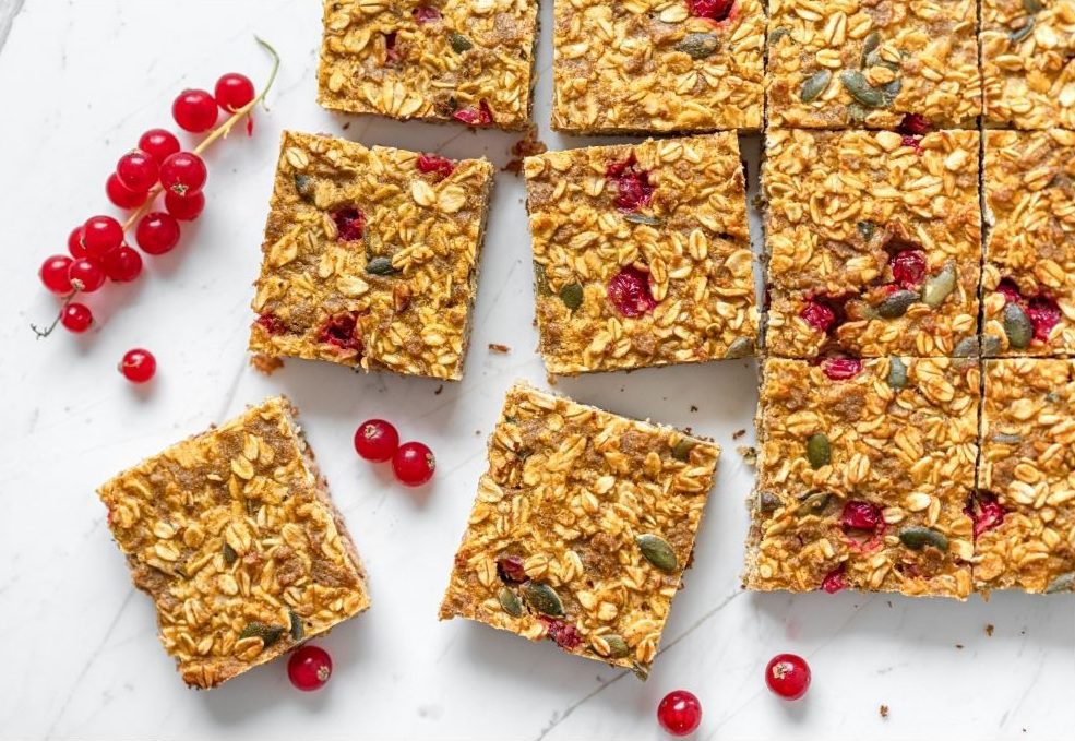 Avižiniai batonėliai su riešutais ir sėklomis