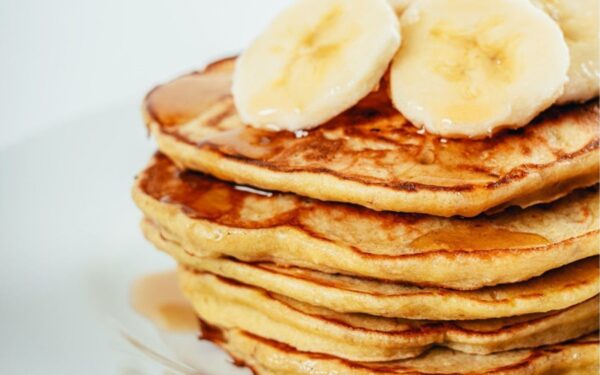 Bananų blynai su pilno grūdo miltais