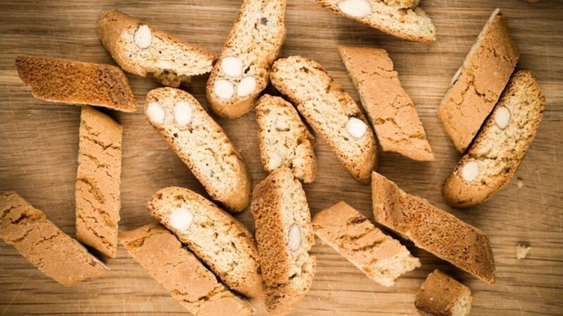 Biskočiai su lazdynų riešutais ir apelsinų aromatu