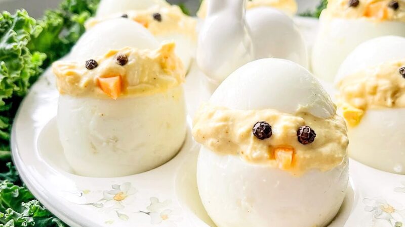 Įdaryti kiaušiniai – viščiukai