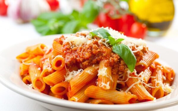 Makaronai su mėsos padažu ir netikėtu ingredientu
