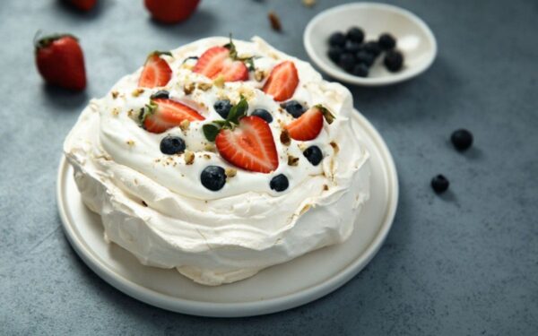 Pavlova su uogomis- nebus jai atsispiriančių