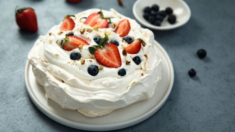 Pavlova su uogomis- nebus jai atsispiriančių