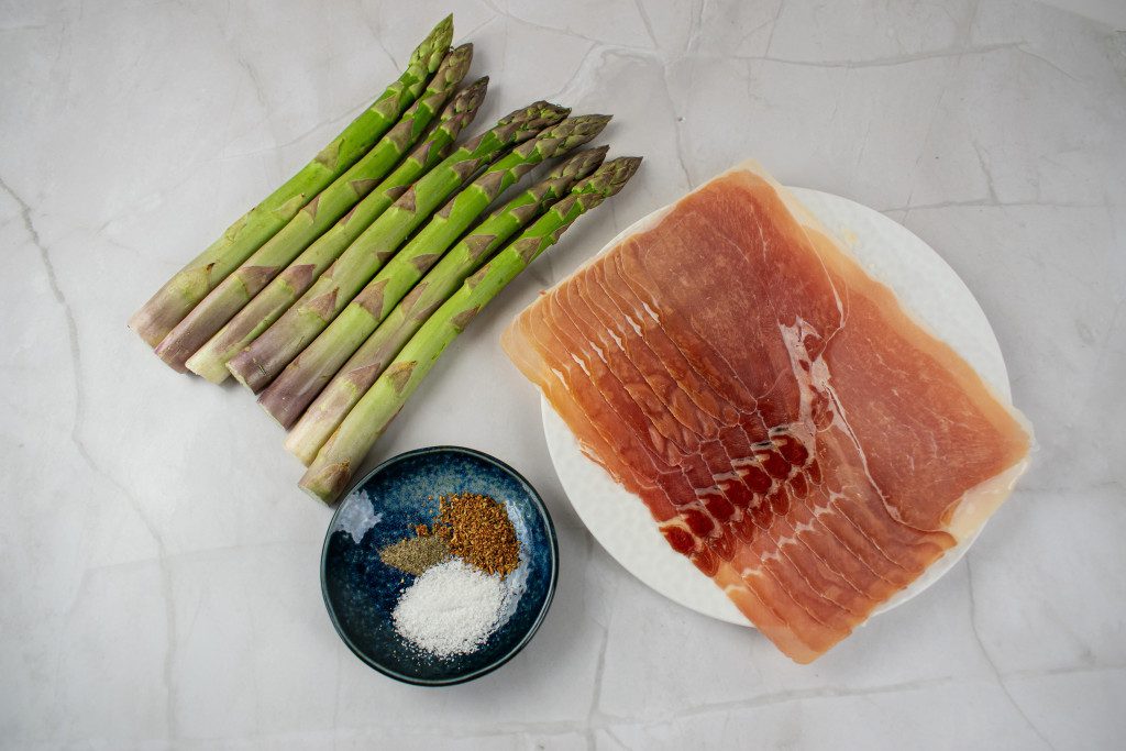 Smidrai-su-vytintu-kumpiu-karsto-oro-gruzdintuveje-ingredientai - Laikas.lt Smidrai su vytintu kumpiu karšto oro gruzdintuvėje. Ingredientai