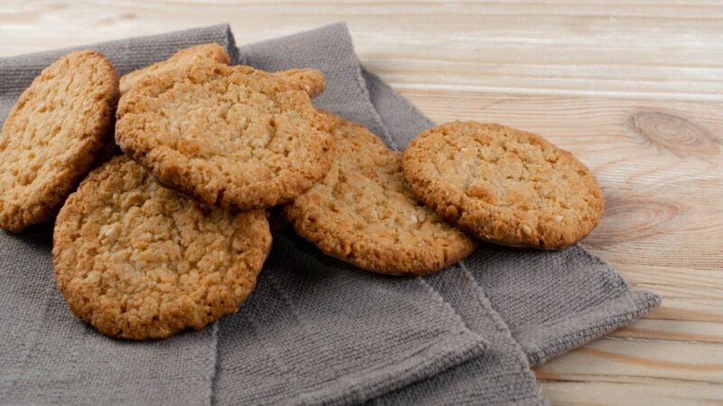 Traškūs avižiniai sausainiai su imbieru