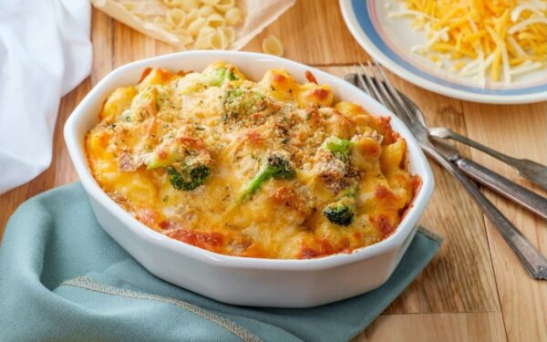 Tuno ir makaronų apkepas su daržovėmis