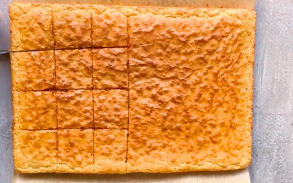 Baltojo šokolado pyragas